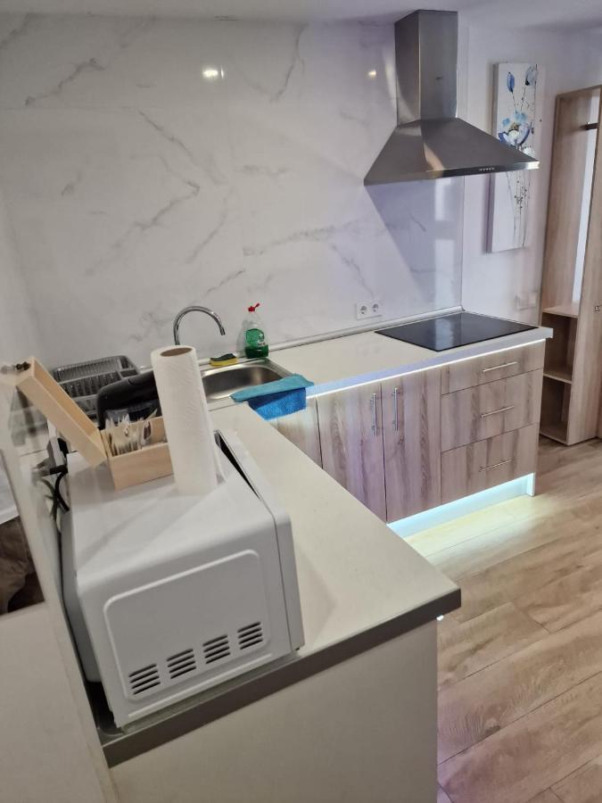 Moderno Apartamento Del Arquitecto Aparthotel Valencia Bagian luar foto