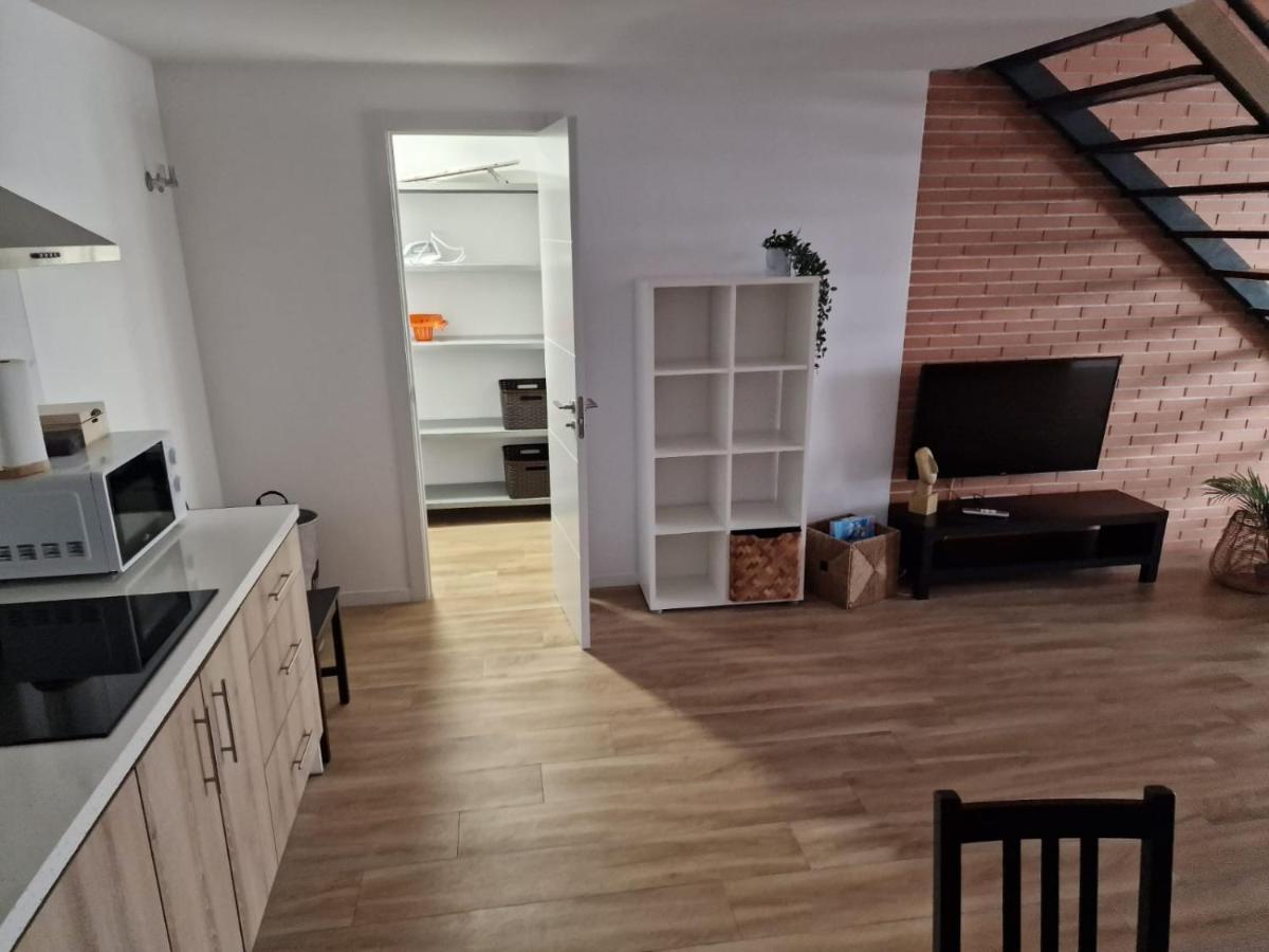 Moderno Apartamento Del Arquitecto Aparthotel Valencia Bagian luar foto