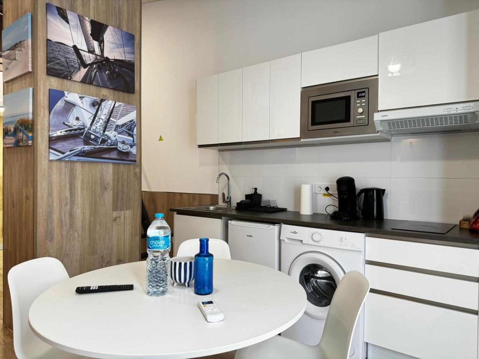 Moderno Apartamento Del Arquitecto Aparthotel Valencia Bagian luar foto