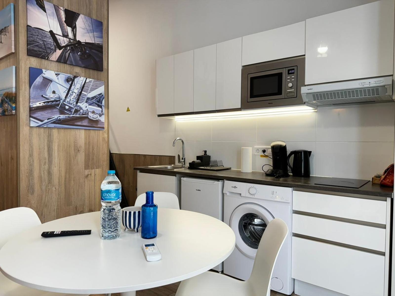 Moderno Apartamento Del Arquitecto Aparthotel Valencia Bagian luar foto